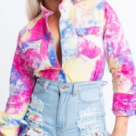 NWT Casual Graffiti Ink Print Blouse - Picture 6 of 6